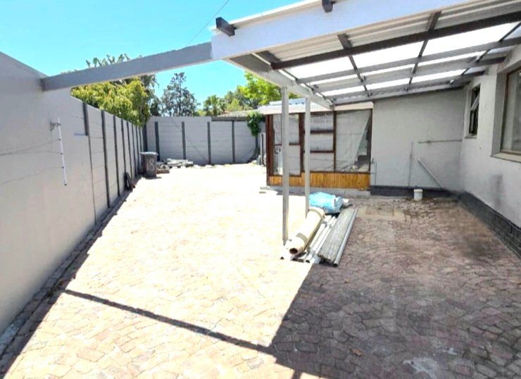 3 Bedroom Property for Sale in St Dumas Western Cape